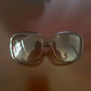 Oversized tortoise Gucci sunglasses